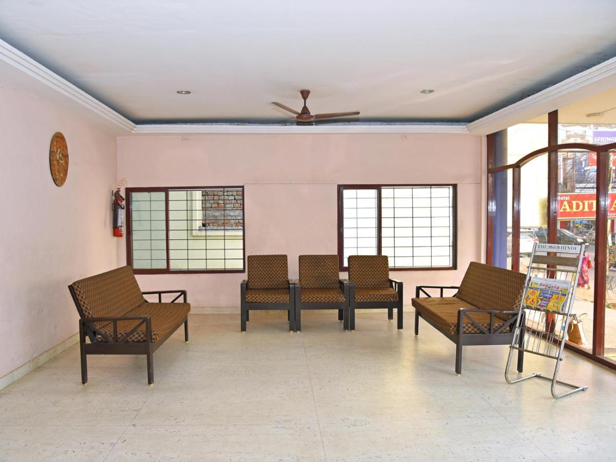 פונדיצ'רי Hotel Aditya מראה חיצוני תמונה