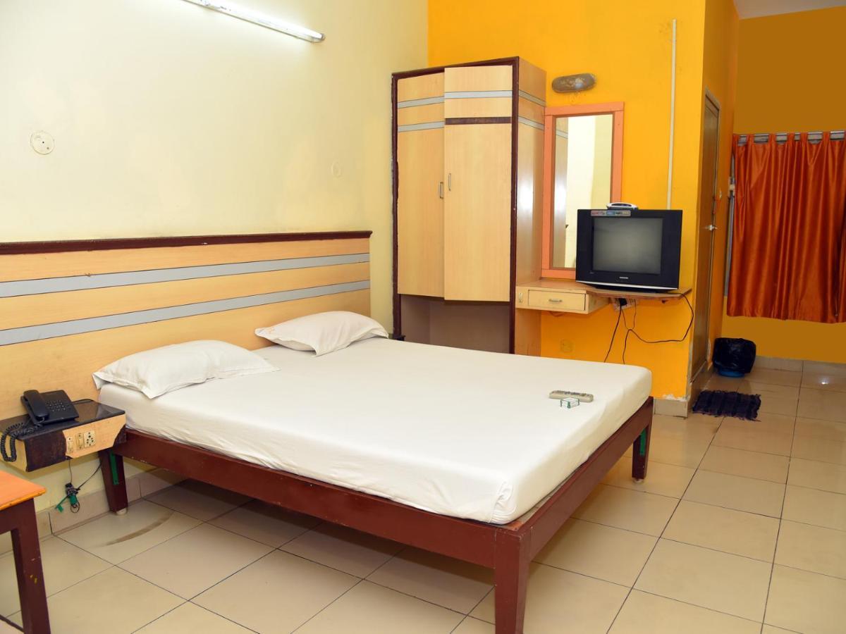 פונדיצ'רי Hotel Aditya מראה חיצוני תמונה