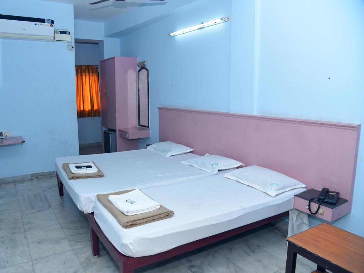 פונדיצ'רי Hotel Aditya מראה חיצוני תמונה