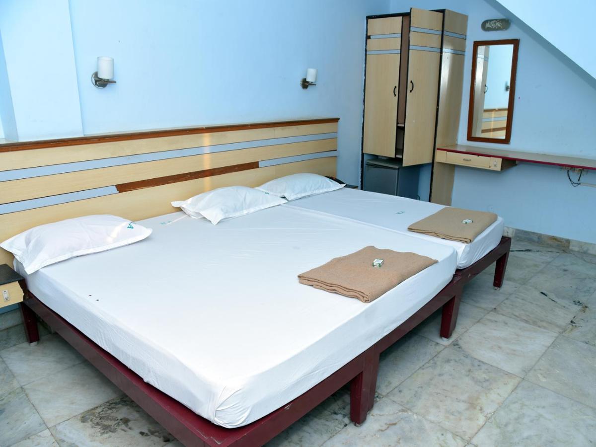 פונדיצ'רי Hotel Aditya מראה חיצוני תמונה